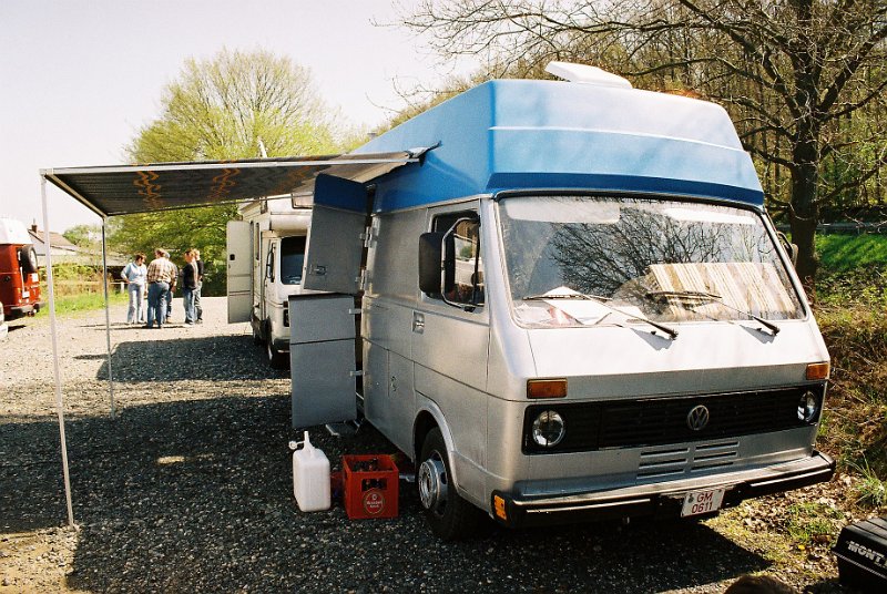 F1000034