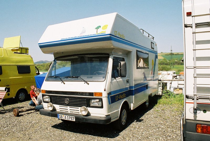 F1010012