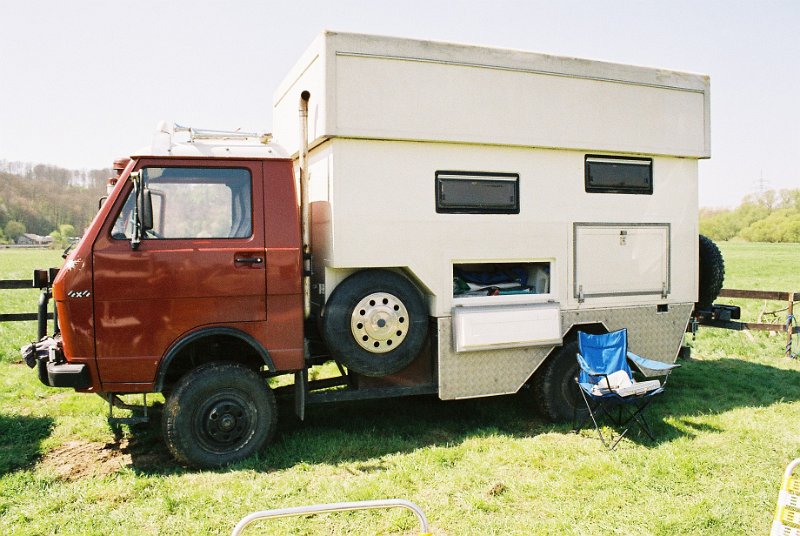 F1010027