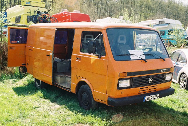 F1020001
