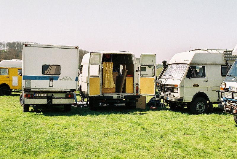 F1020004
